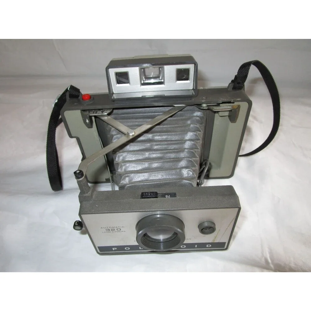 Polaroid Automatic 320 Land Camera AS IS